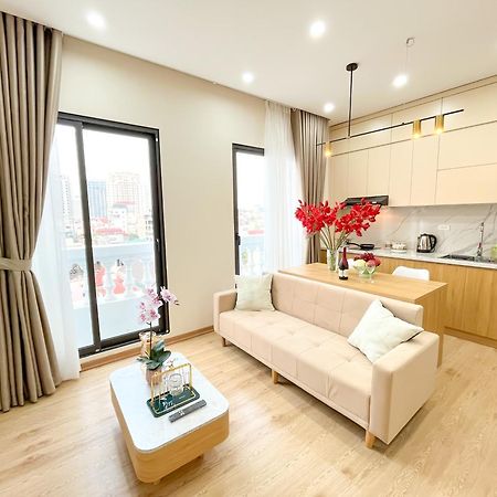 Amazing Housing Lac Long Quan Hanoi Exteriör bild