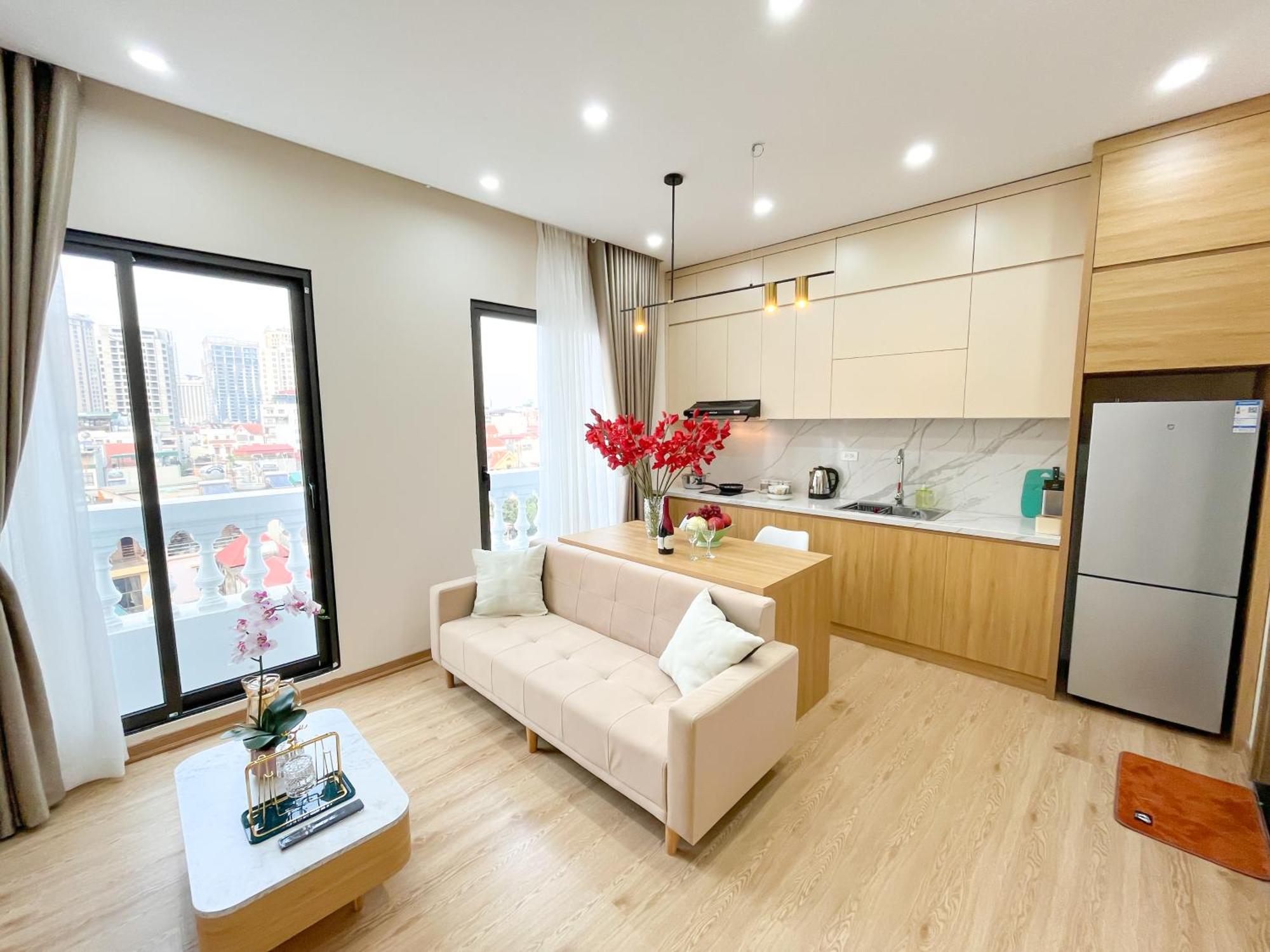 Amazing Housing Lac Long Quan Hanoi Exteriör bild