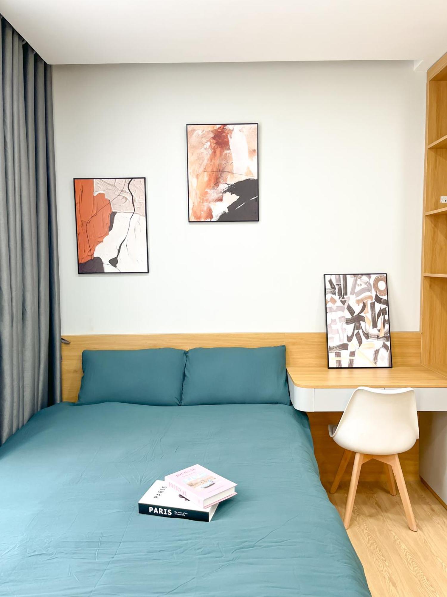 Amazing Housing Lac Long Quan Hanoi Exteriör bild