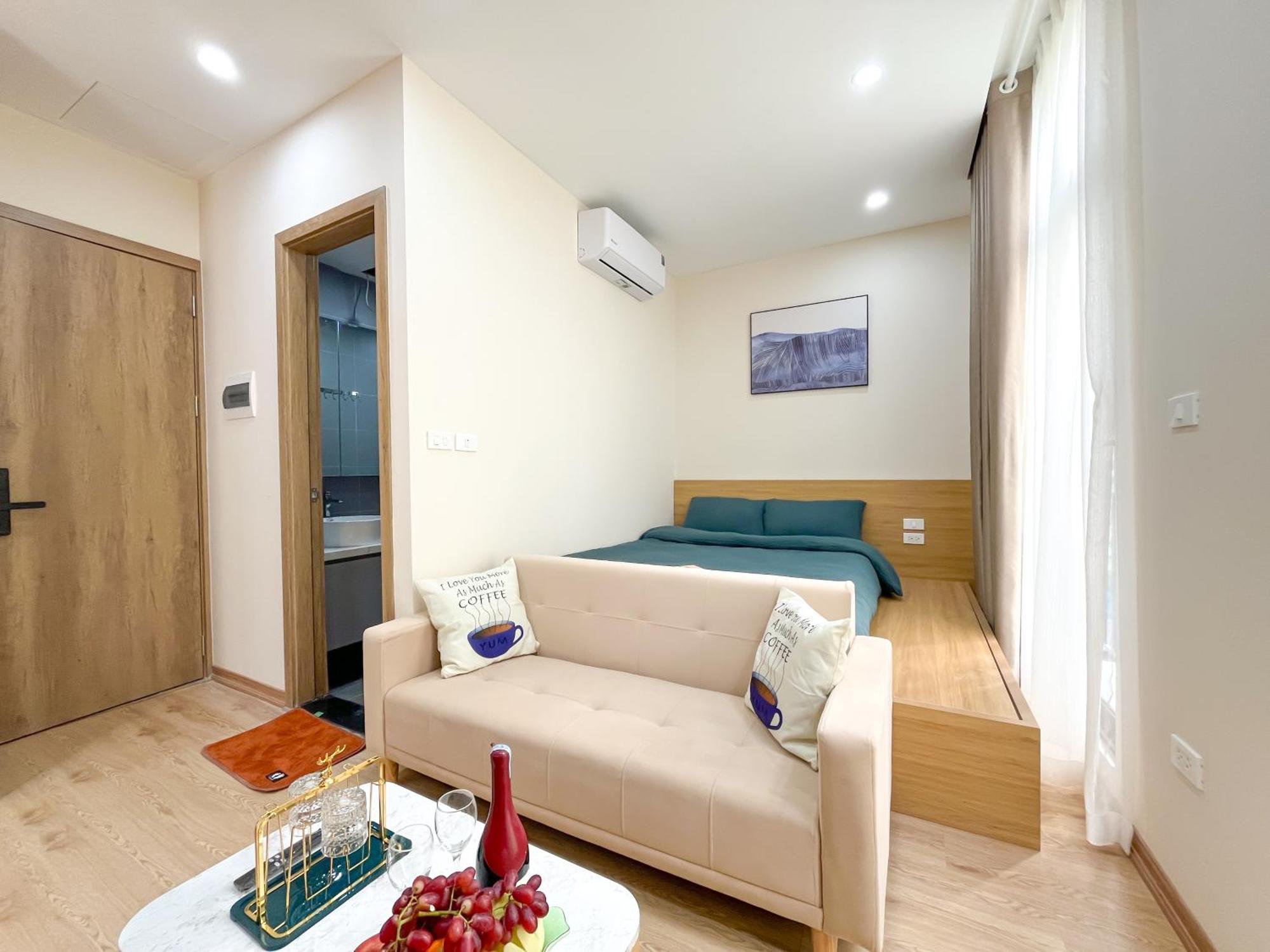 Amazing Housing Lac Long Quan Hanoi Exteriör bild