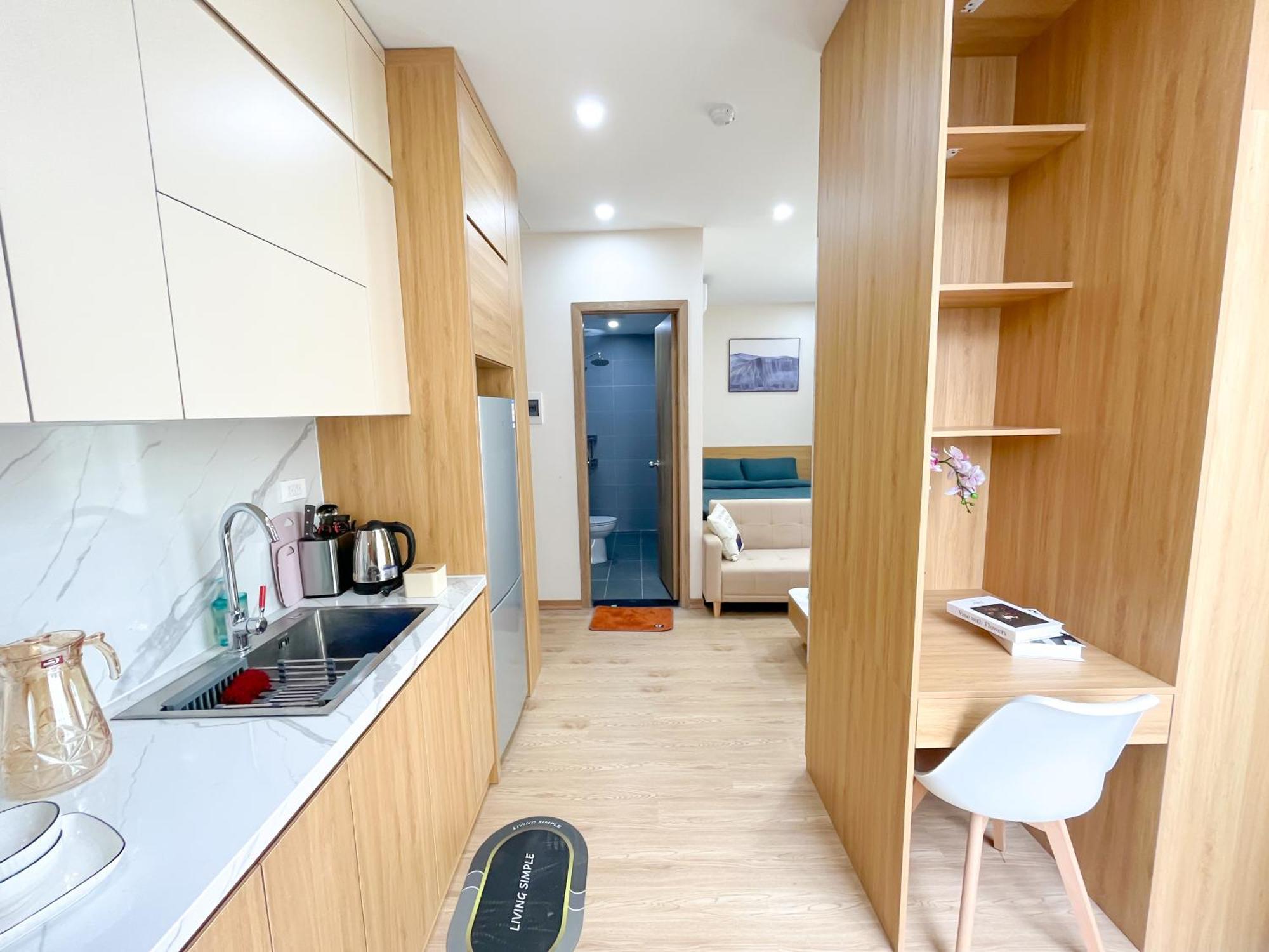 Amazing Housing Lac Long Quan Hanoi Exteriör bild